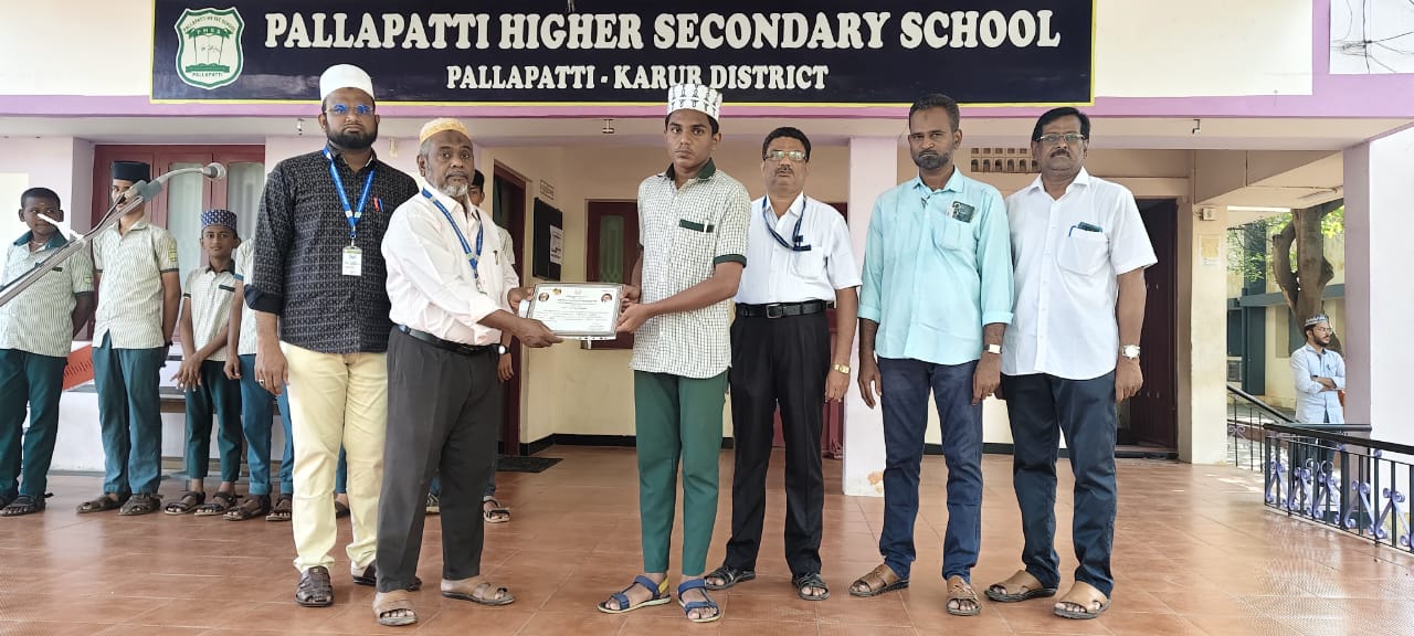 PHSS Student Wins First Prize in Karur District Level Oratorical Competition