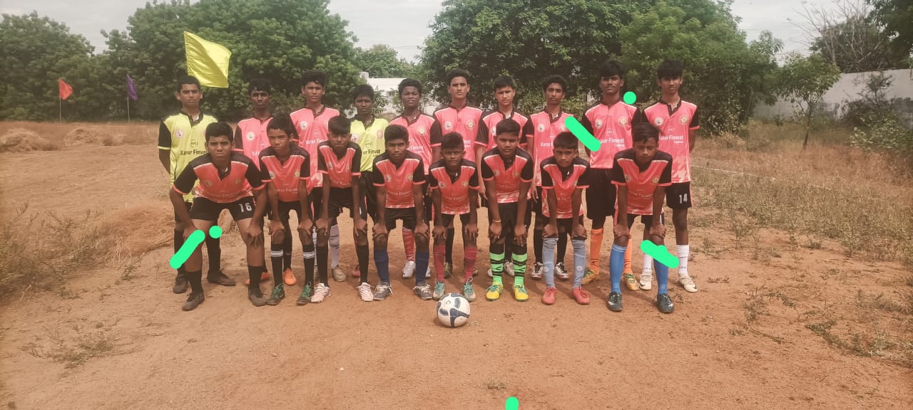 PHSS Students Excel at Aravakurichi Zonal Badminton Tournament and Karur District Football Trials